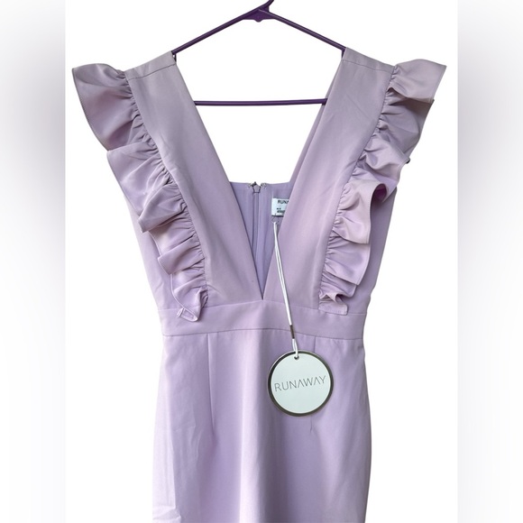 NWT Runaway The Label Frill Plunge Lilac Midi Dress Size Small - Picture 2 of 6